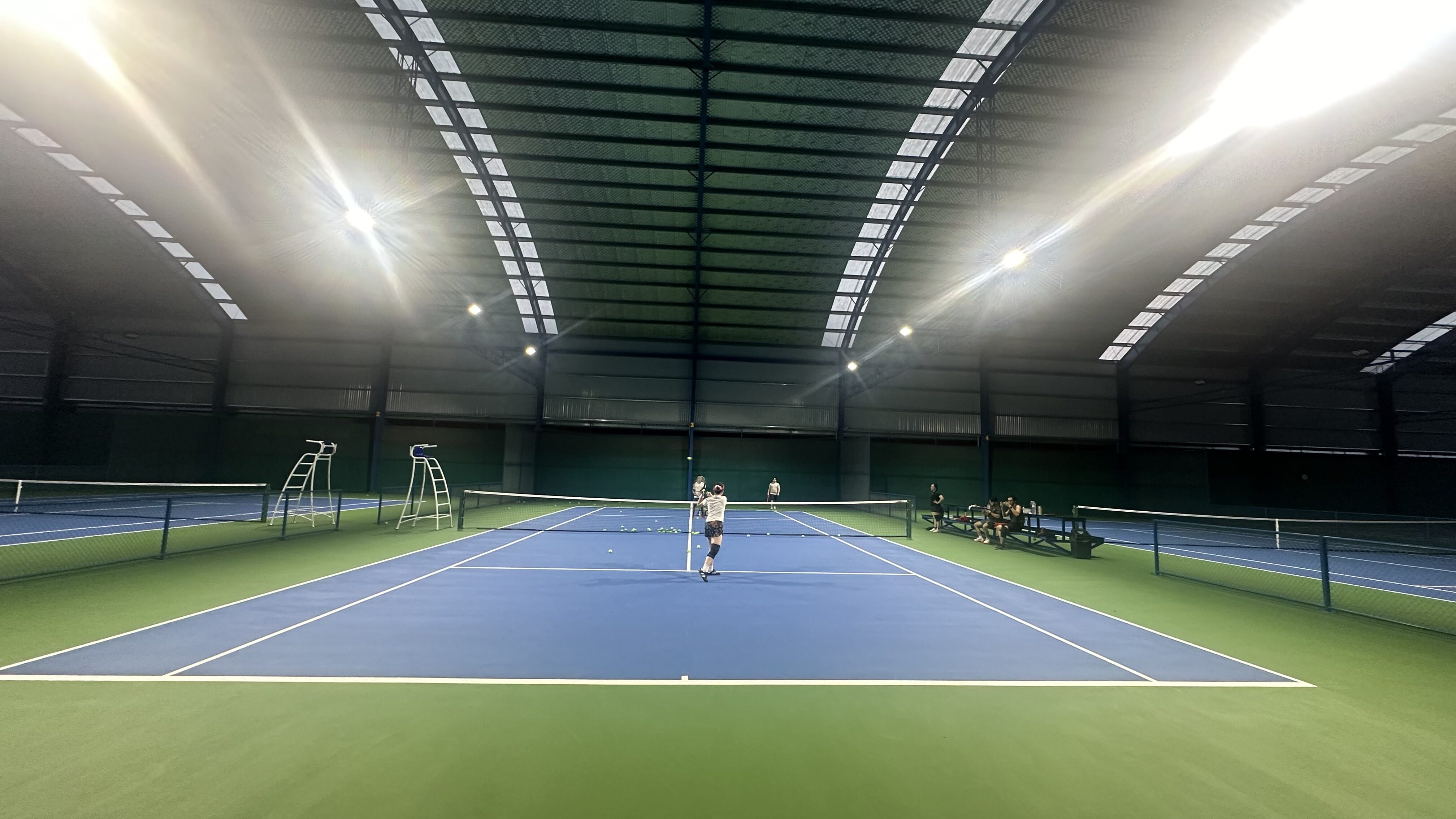 ĐÈN LED SÂN TENNIS